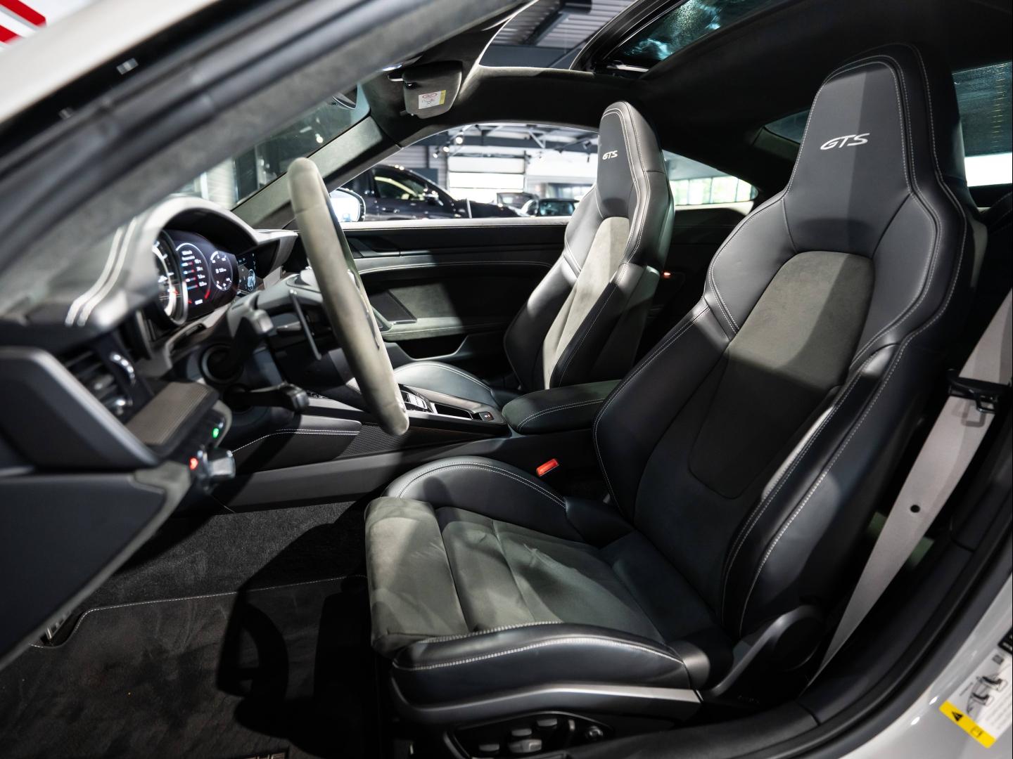 Voitures occasions PORSCHE 911 Coupe Carrera 4 GTS Saint-Witz