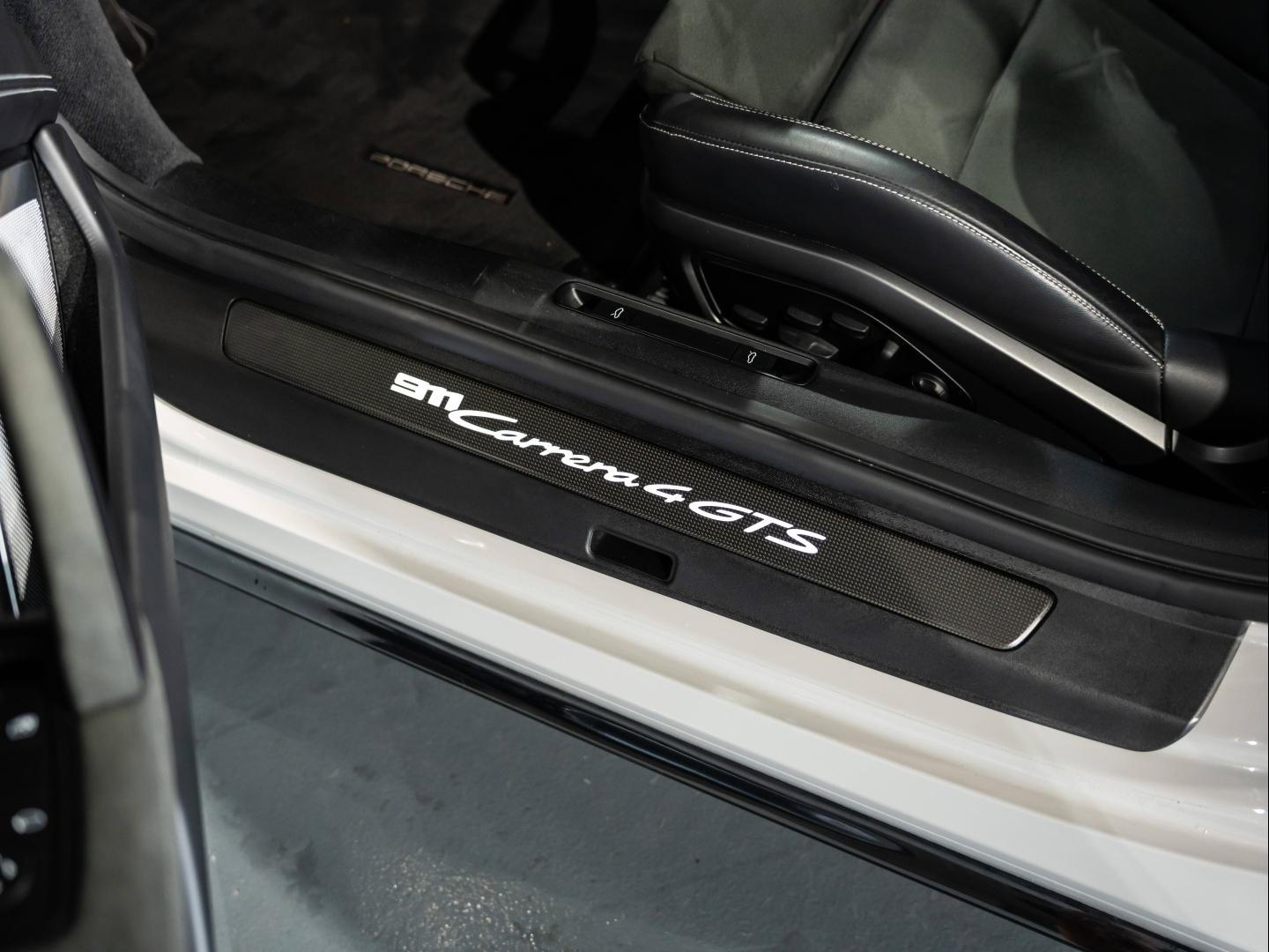 Voitures occasions PORSCHE 911 Coupe Carrera 4 GTS Saint-Witz
