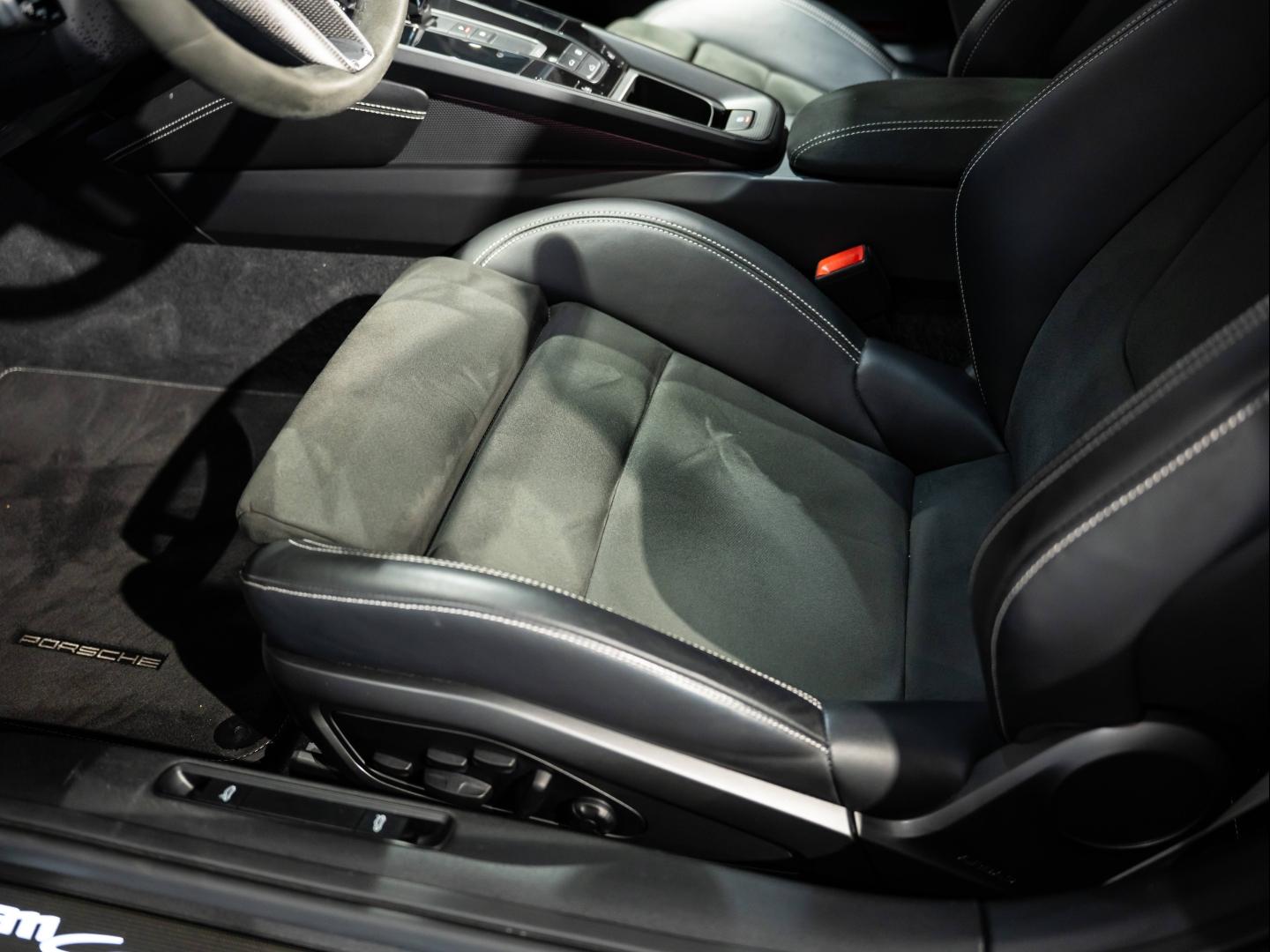Voitures occasions PORSCHE 911 Coupe Carrera 4 GTS Saint-Witz
