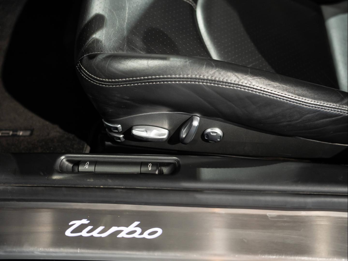 Voitures occasions PORSCHE 911 Coupe Turbo Saint-Witz