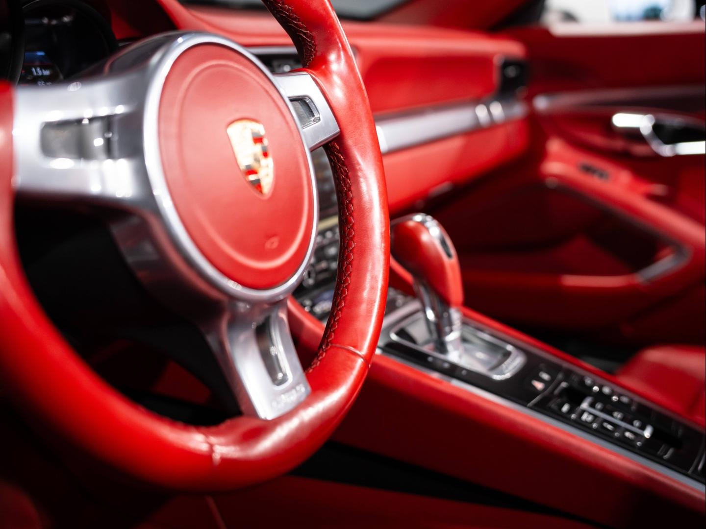Voitures occasions PORSCHE 911 Cabriolet Carrera Saint-Witz