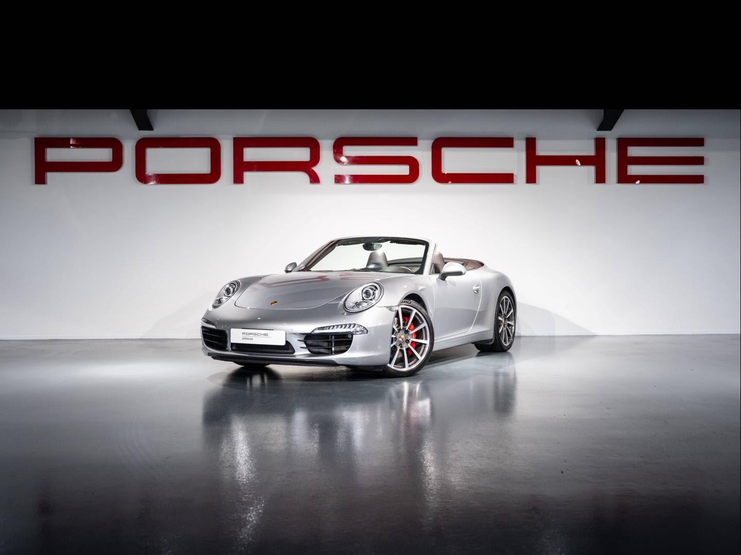 PORSCHE 911 Cabriolet