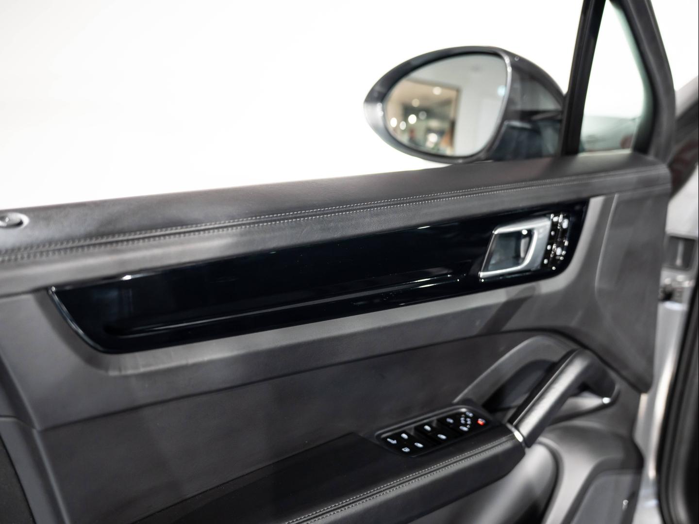 Voitures occasions PORSCHE CAYENNE E-Hybrid Saint-Witz