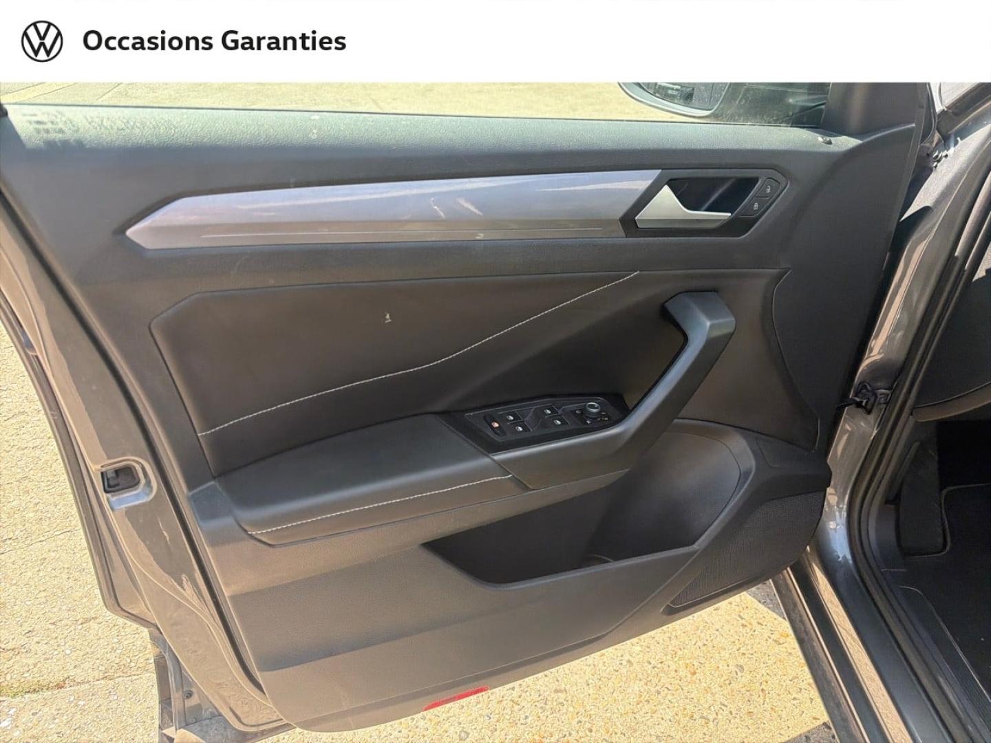 Voitures occasions VOLKSWAGEN T-ROC Style Villemomble