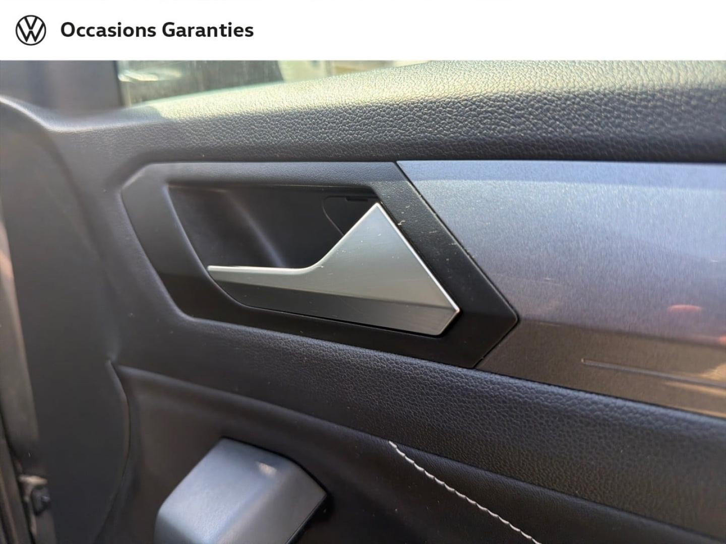 Voitures occasions VOLKSWAGEN T-ROC Style Villemomble