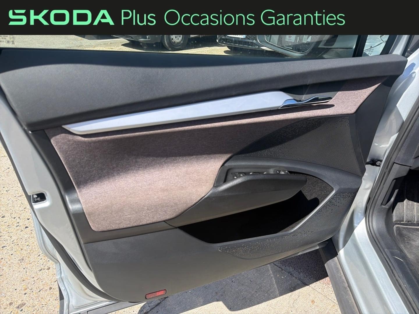Voitures occasions ŠKODA ENYAQ Base Villemomble