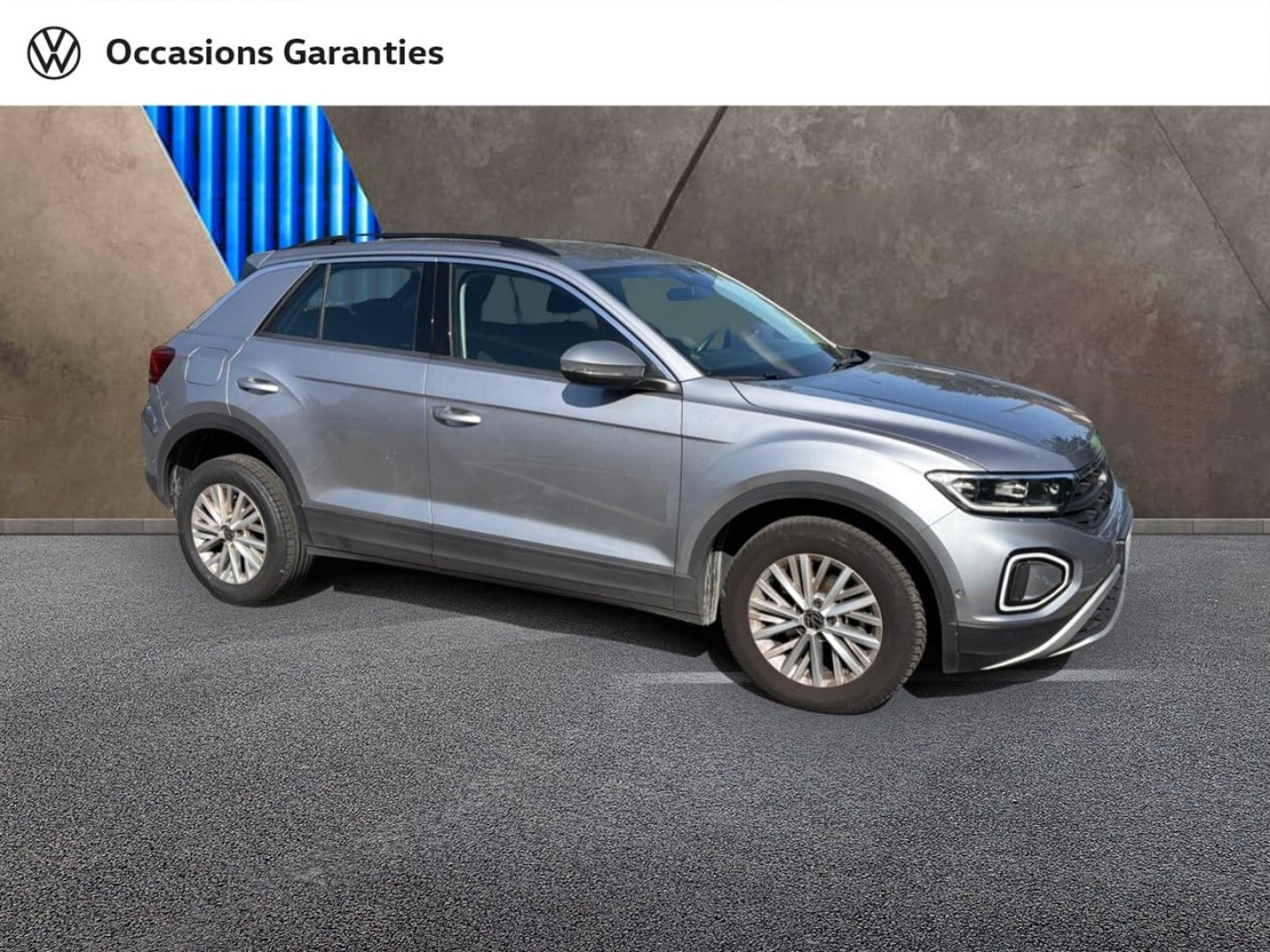 Voitures occasions VOLKSWAGEN T-ROC Life Villemomble