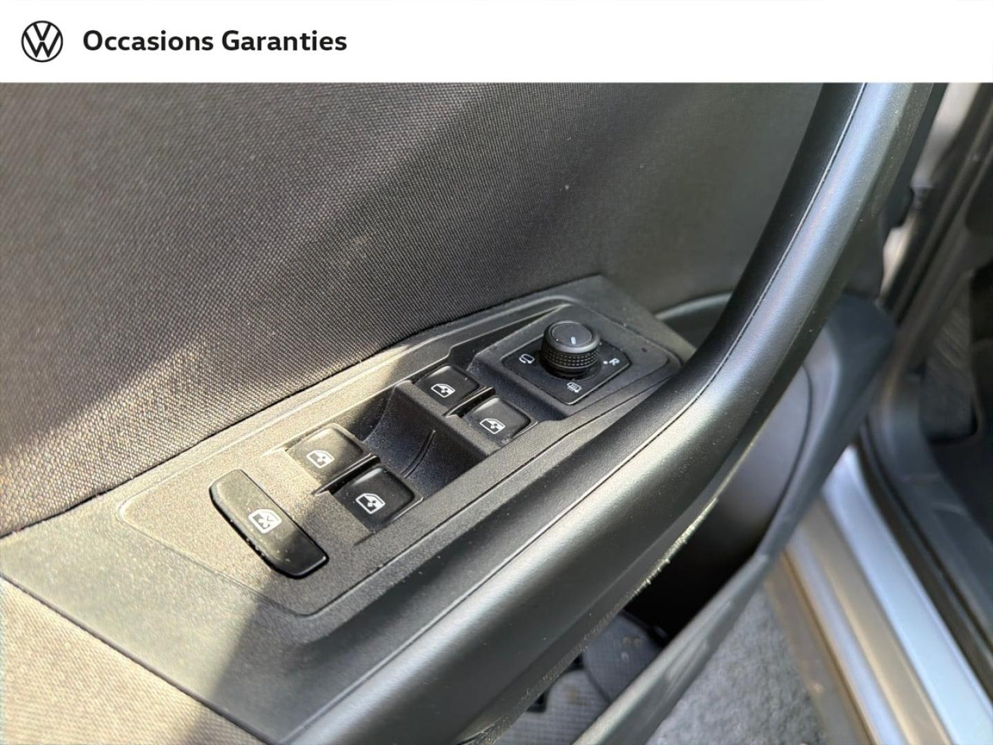 Voitures occasions VOLKSWAGEN T-ROC Life Villemomble