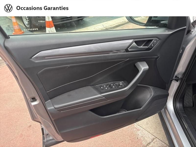 Voitures occasions VOLKSWAGEN T-ROC R-Line Villemomble