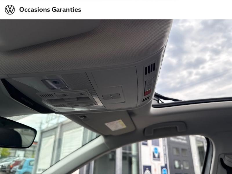 Voitures occasions VOLKSWAGEN T-ROC R-Line Villemomble