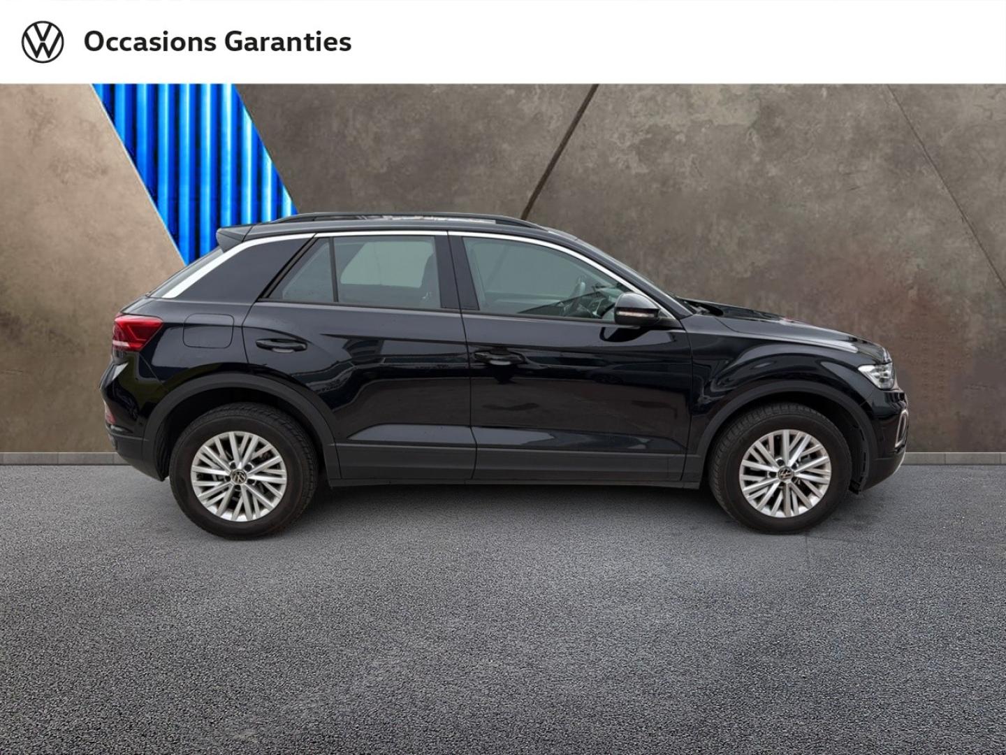 Voitures occasions VOLKSWAGEN T-ROC Life Villemomble