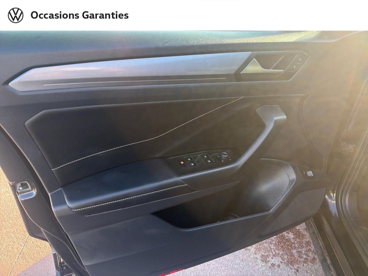 Voitures occasions VOLKSWAGEN T-ROC Style Villemomble