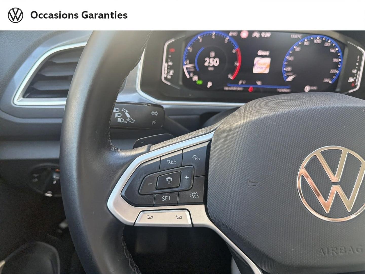Voitures occasions VOLKSWAGEN T-ROC Style Villemomble