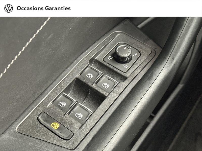 Voitures occasions VOLKSWAGEN T-ROC Style Villemomble