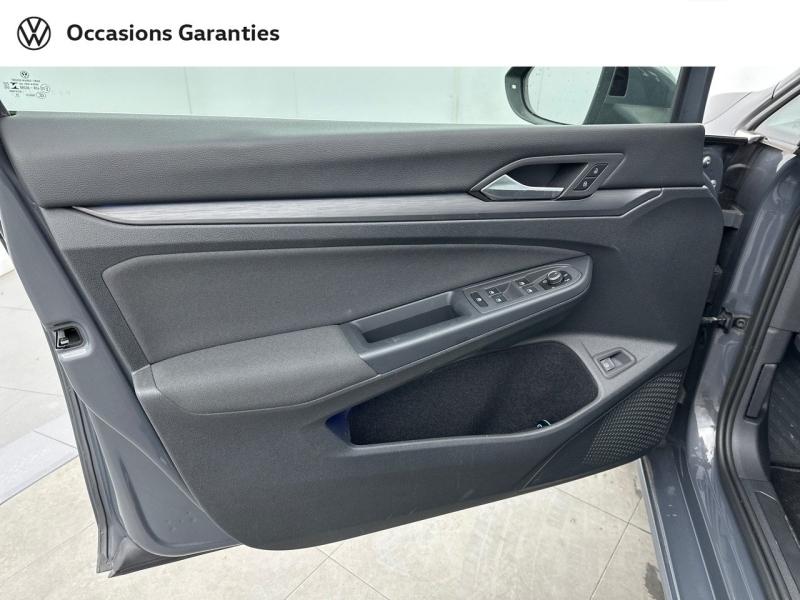 Voitures occasions VOLKSWAGEN GOLF Style 1st Villemomble