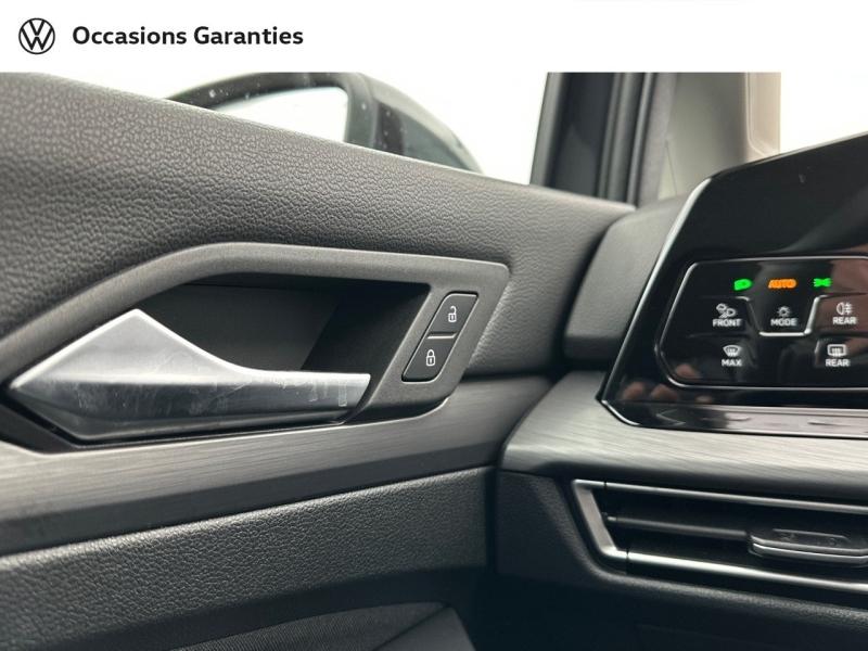 Voitures occasions VOLKSWAGEN GOLF Style 1st Villemomble