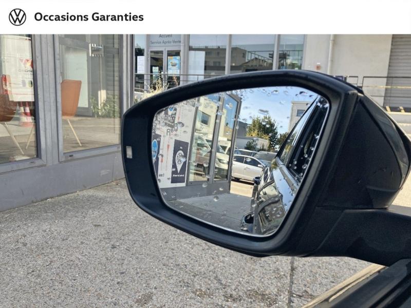 Voitures occasions VOLKSWAGEN T-ROC Lounge Villemomble