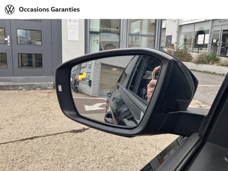 Voitures occasions VOLKSWAGEN T-ROC R-Line Villemomble