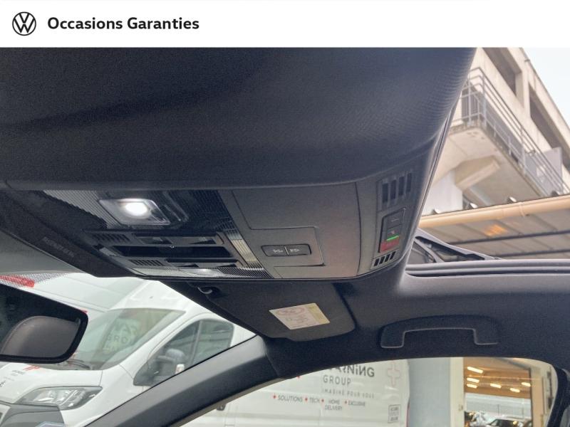 Voitures occasions VOLKSWAGEN T-ROC R-Line Villemomble