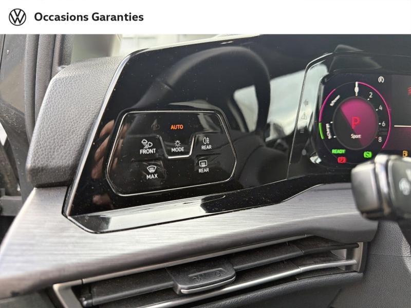 Voitures occasions VOLKSWAGEN GOLF Style 1st Villemomble