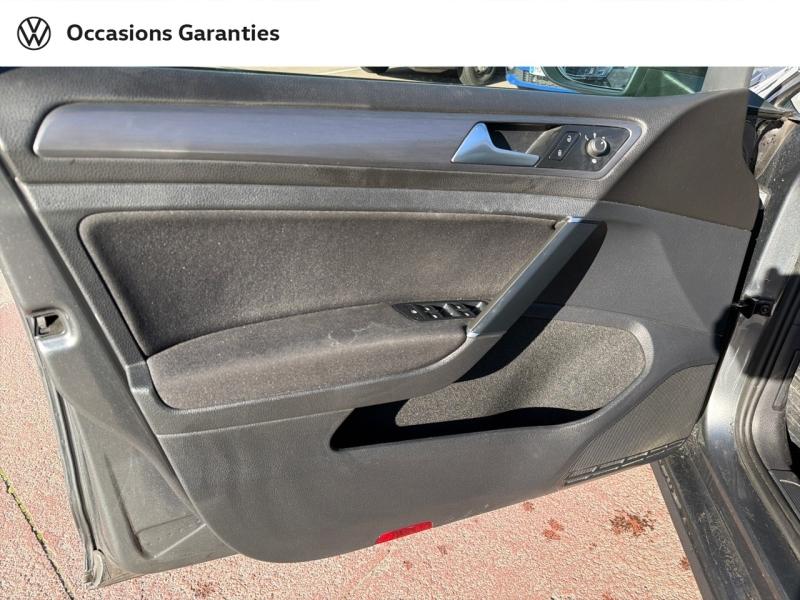 Voitures occasions VOLKSWAGEN GOLF Confortline Business Villemomble