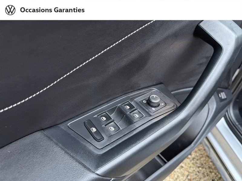 Voitures occasions VOLKSWAGEN T-ROC Style Exclusive Villemomble