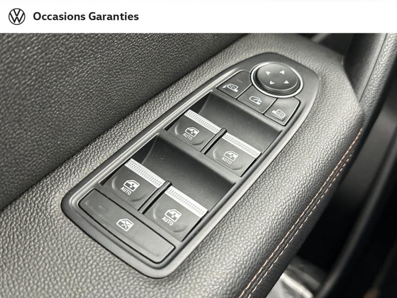 Voitures occasions RENAULT CAPTUR Initiale Paris Villemomble