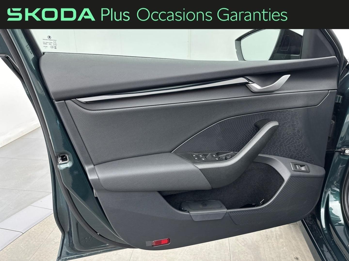 Voitures occasions ŠKODA OCTAVIA Sportline Villemomble