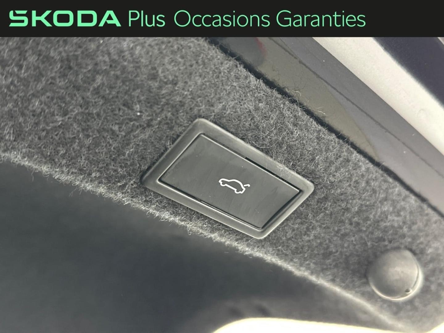 Voitures occasions ŠKODA OCTAVIA Sportline Villemomble
