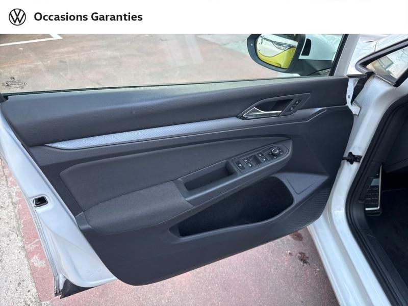 Voitures occasions VOLKSWAGEN GOLF Active Villemomble