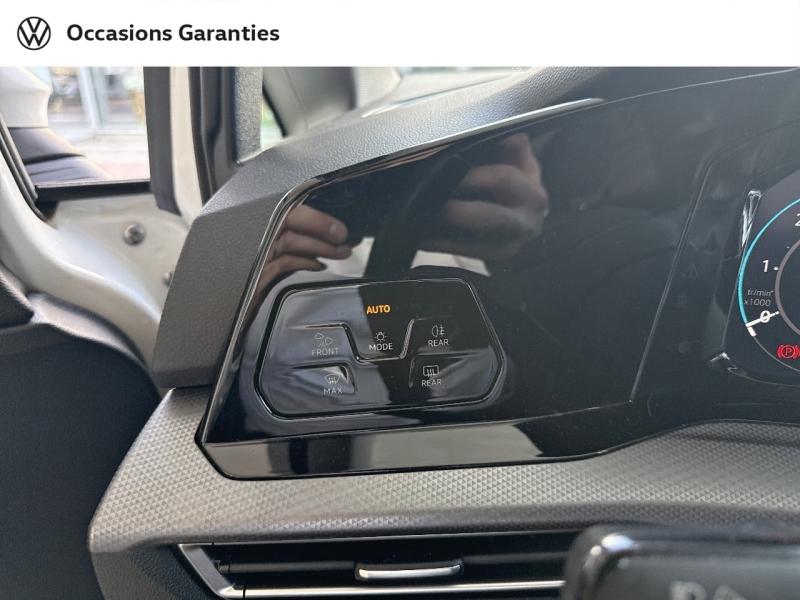 Voitures occasions VOLKSWAGEN GOLF Active Villemomble