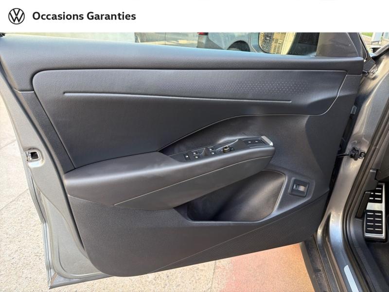 Voitures occasions VOLKSWAGEN T-ROC R-Line Villemomble