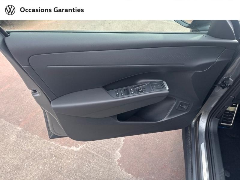 Voitures occasions VOLKSWAGEN T-ROC R-Line Villemomble