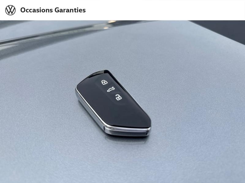Voitures occasions VOLKSWAGEN T-ROC R-Line Villemomble