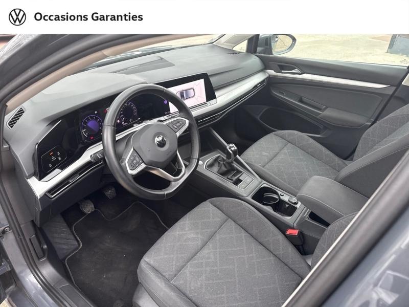 Voitures occasions VOLKSWAGEN GOLF Life Villemomble