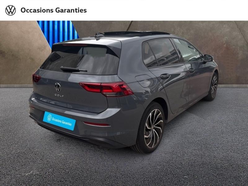 Voitures occasions VOLKSWAGEN GOLF Life Villemomble