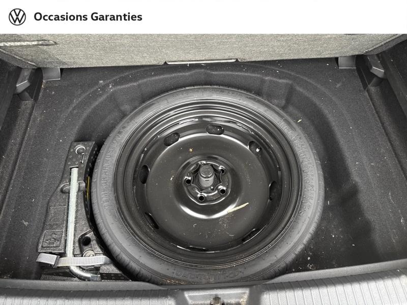 Voitures occasions VOLKSWAGEN GOLF Life Villemomble