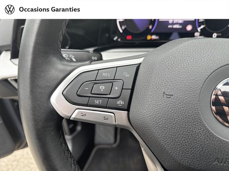 Voitures occasions VOLKSWAGEN GOLF Life Villemomble