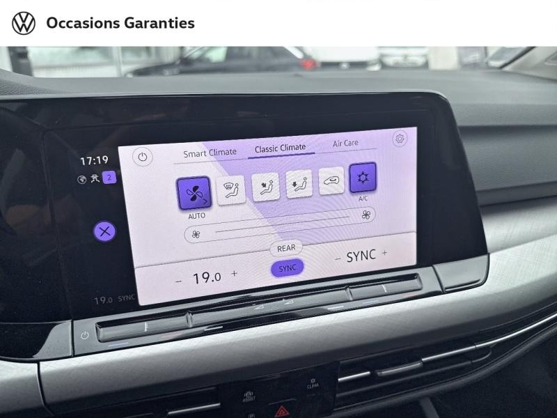 Voitures occasions VOLKSWAGEN GOLF Life Villemomble