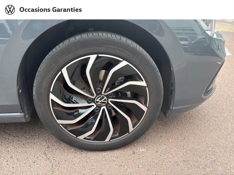 Voitures occasions VOLKSWAGEN GOLF Life Villemomble