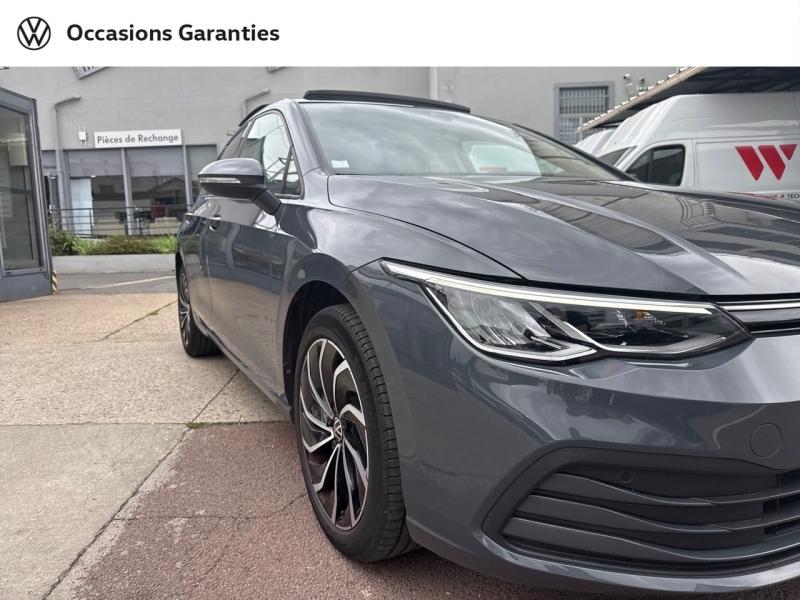 Voitures occasions VOLKSWAGEN GOLF Life Villemomble