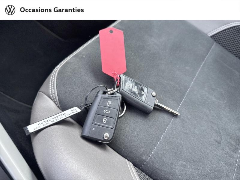 Voitures occasions VOLKSWAGEN POLO Carat Villemomble