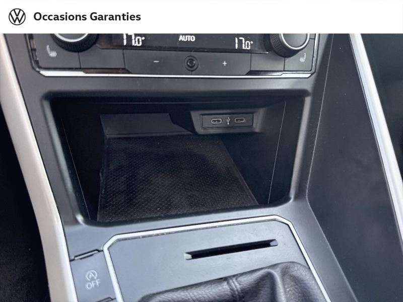 Voitures occasions VOLKSWAGEN POLO Carat Villemomble