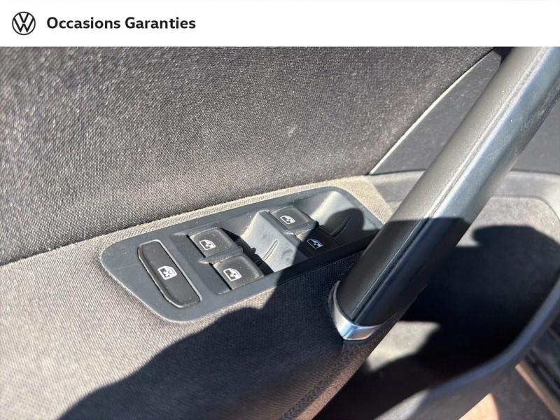 Voitures occasions VOLKSWAGEN GOLF IQ.Drive Villemomble