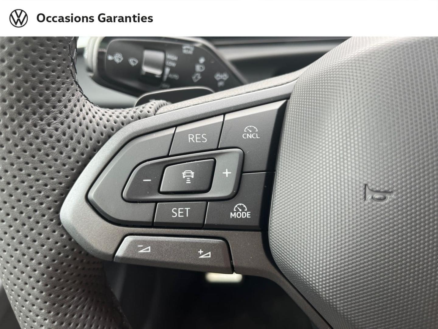 Voitures occasions VOLKSWAGEN T-ROC R-Line Villemomble