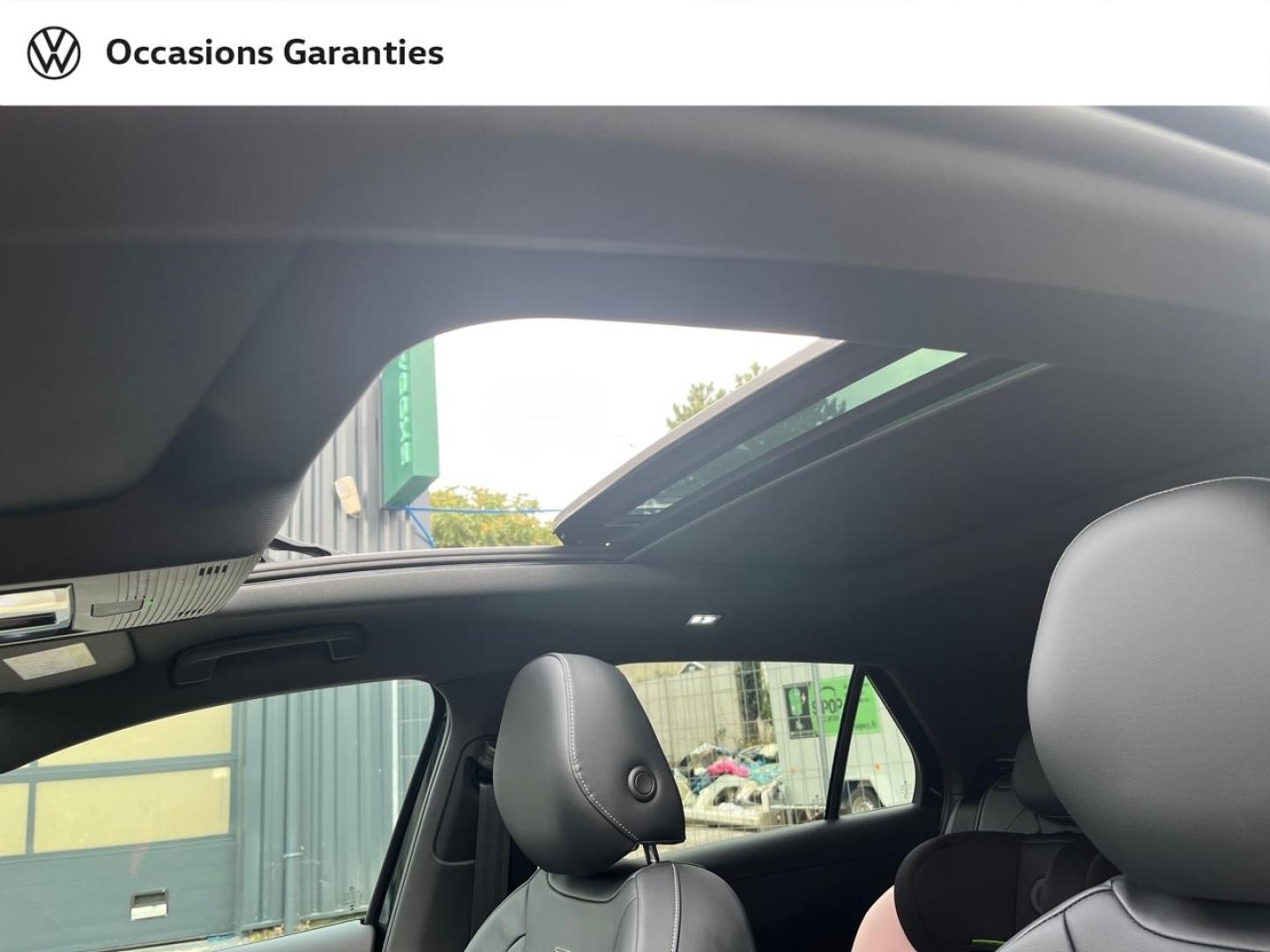 Voitures occasions VOLKSWAGEN T-ROC R-Line Villemomble