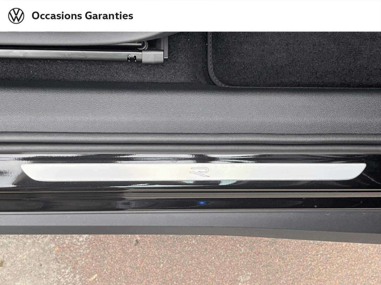 Voitures occasions VOLKSWAGEN T-ROC R-Line Villemomble
