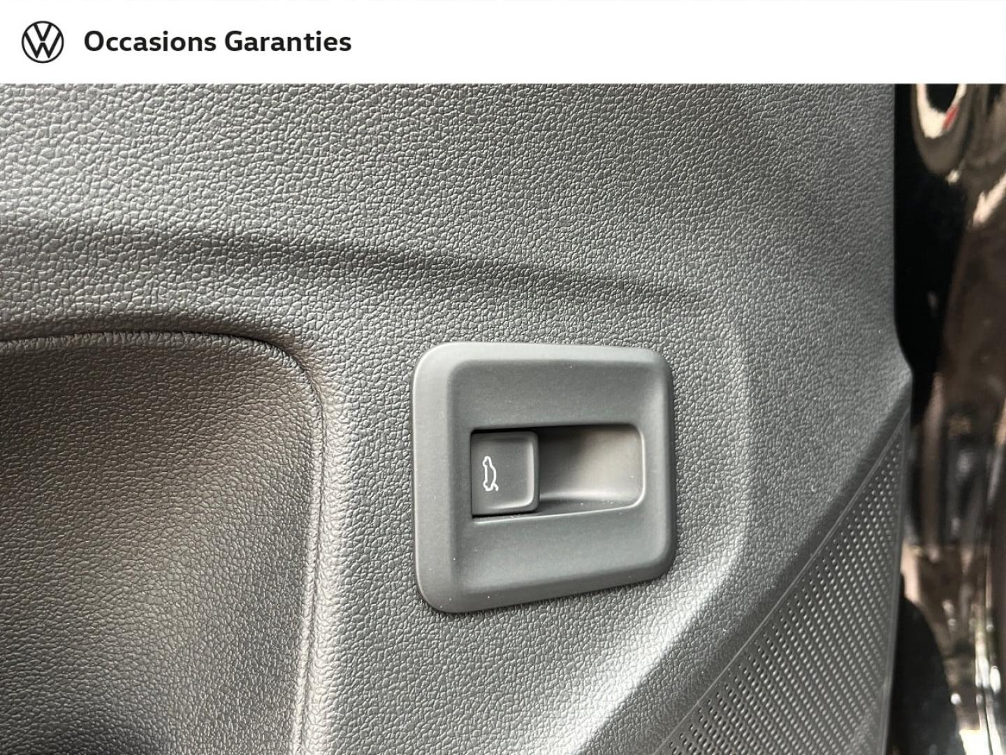 Voitures occasions VOLKSWAGEN T-ROC R-Line Villemomble