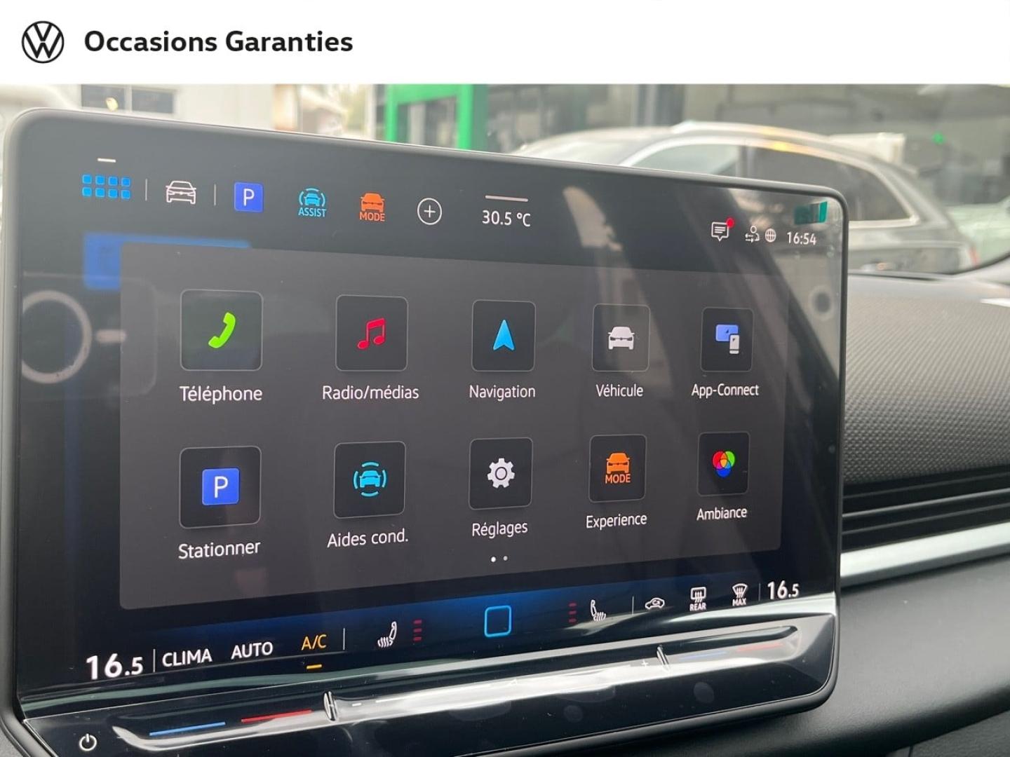 Voitures occasions VOLKSWAGEN T-ROC R-Line Villemomble