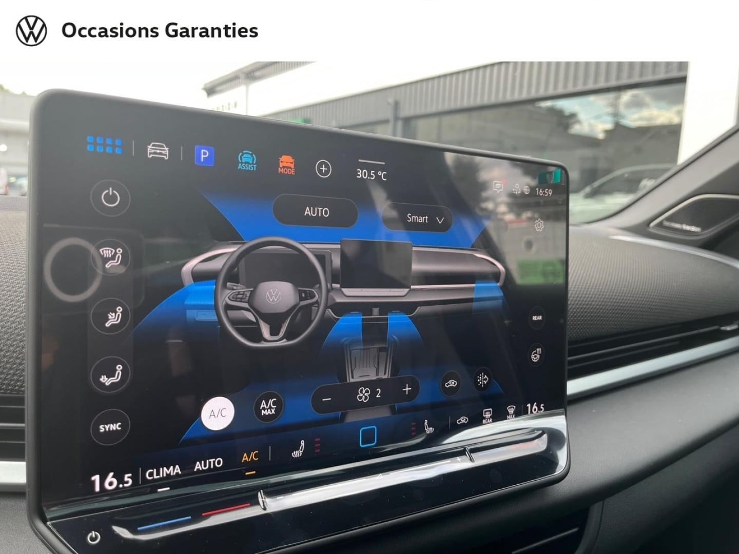 Voitures occasions VOLKSWAGEN T-ROC R-Line Villemomble